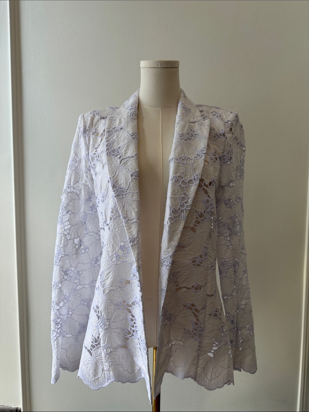 L'AGENCE White Lace Blazer